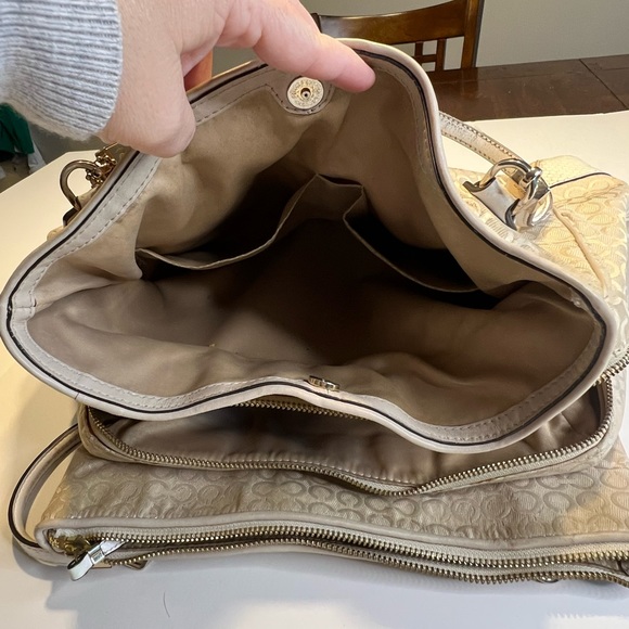 Cream/Gold Coach Purse - Picture 4 of 12